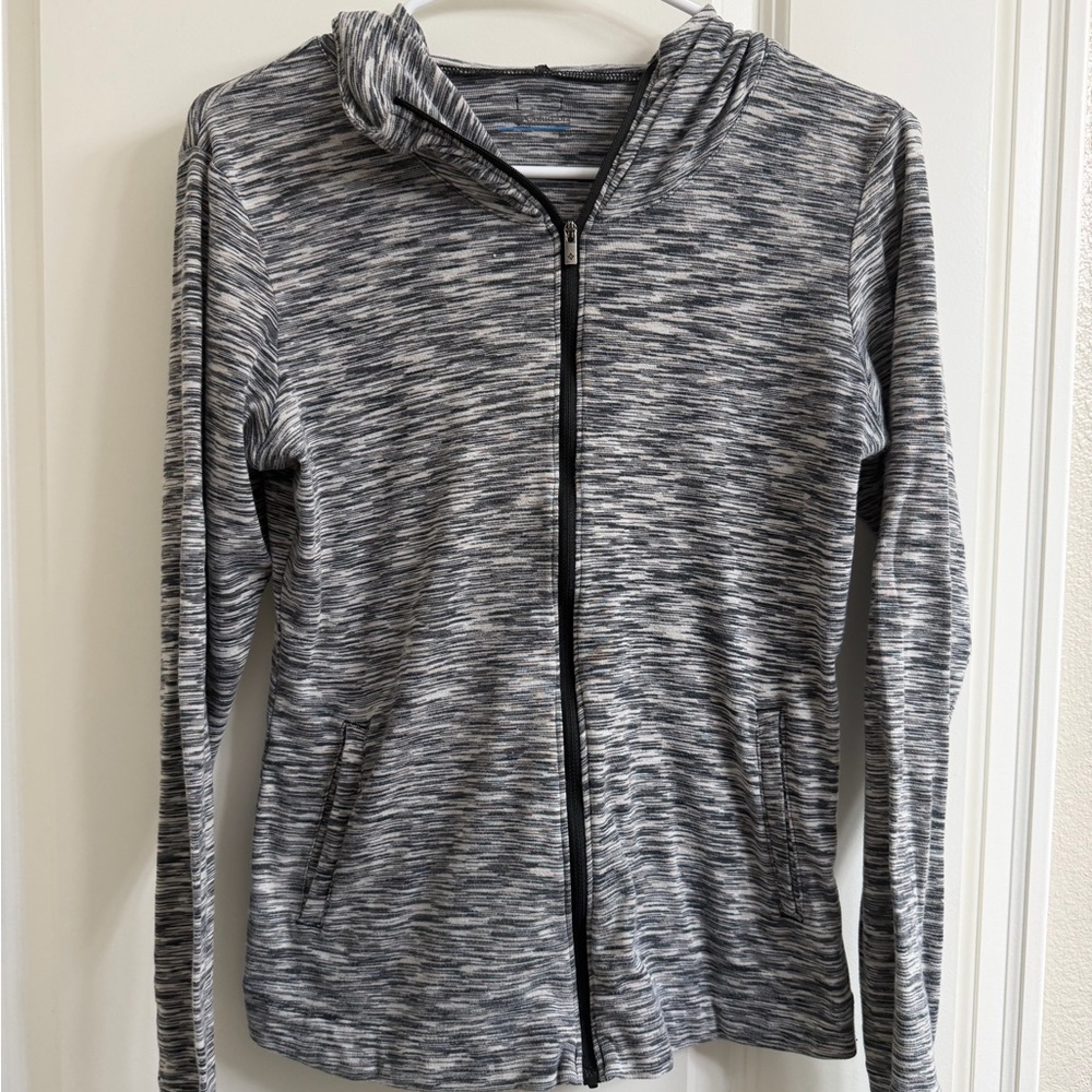 Columbia Sportswear Women's Black and White Zip-Up Hoodie